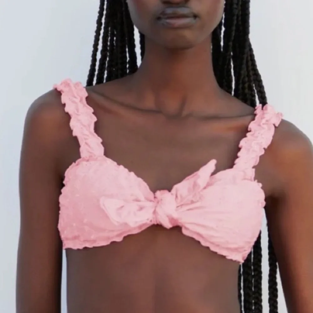 New Frankies Bikinis Colby Eyelet Shine Bikini Top Pink 31044